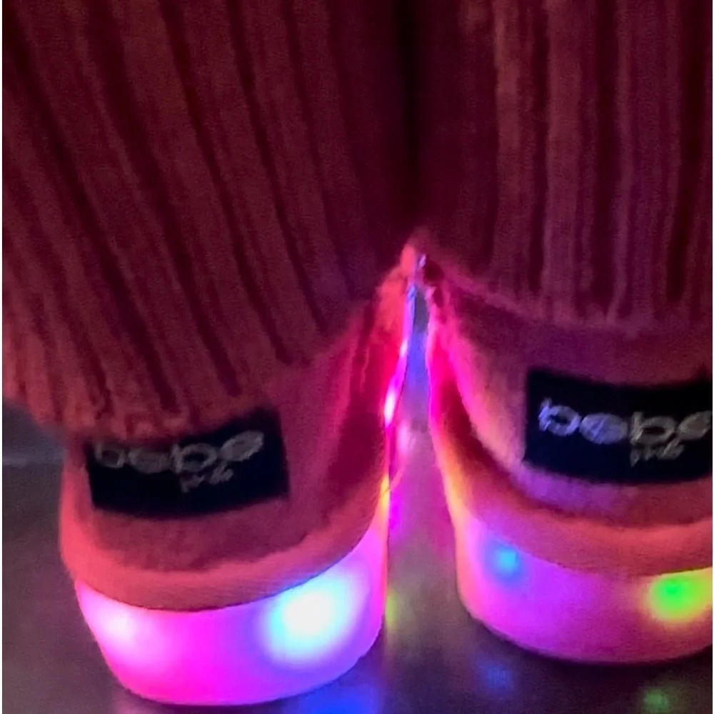 Bebe Girls Size 5 Hot Pink Faux Suede & Knit Mid Calf Slip On Light up Boots